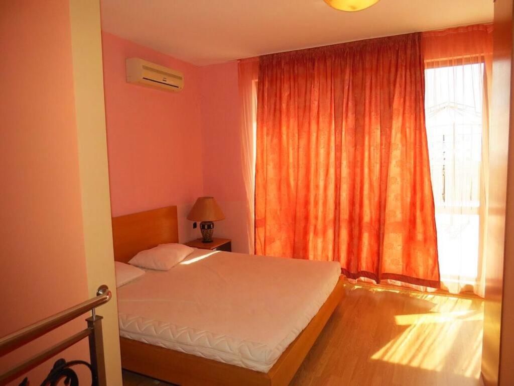 Апарт-отели MAISONETTES in Royal Bay Residence and SPA Свети-Влас