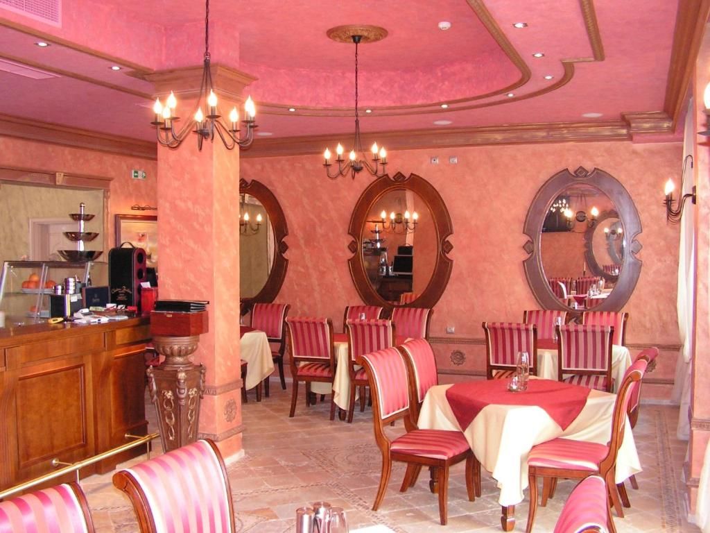 Апарт-отели MAISONETTES in Royal Bay Residence and SPA Свети-Влас