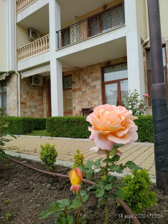 Апарт-отели MAISONETTES in Royal Bay Residence and SPA Свети-Влас