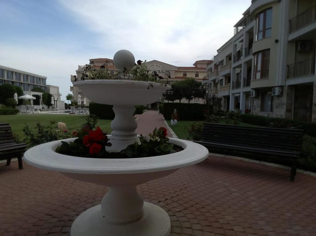 Апарт-отели MAISONETTES in Royal Bay Residence and SPA Свети-Влас